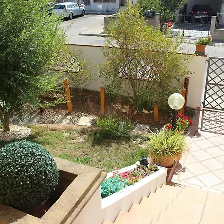 S'arenada לינה וארוחת בוקר