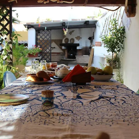 לינה וארוחת בוקר S'arenada