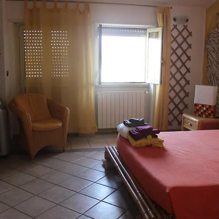 לינה וארוחת בוקר S'arenada